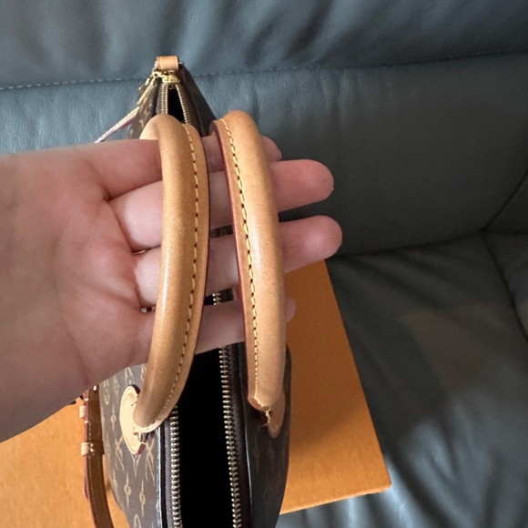 Louis Vuitton Boetie PM - Picture 14 of 16